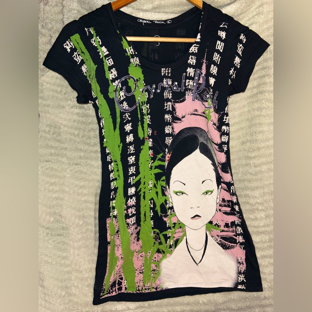 Crystal Rock T-Shirt🌟🌟